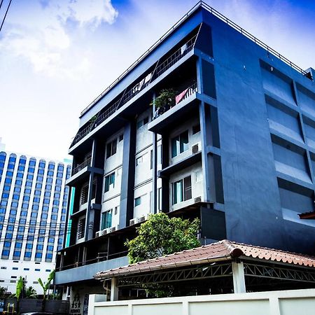 Ostello Five Stars Ratchada 19 Bangkok Esterno foto